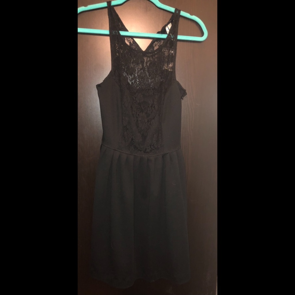 Lauren Conrad size 8 black lace